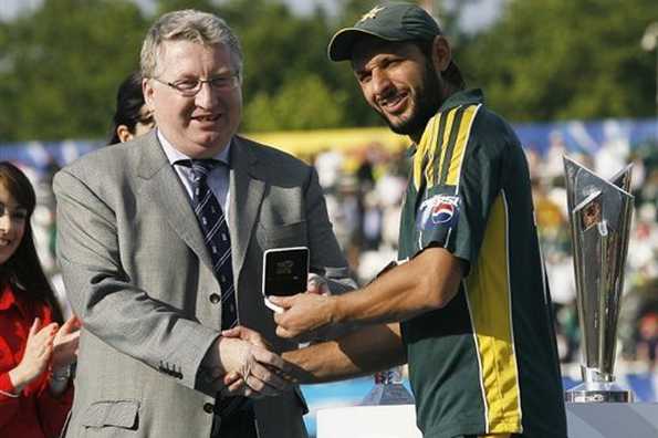 Pakistan all-rounder Shahid Afridi was the man of the finals in the World T20.