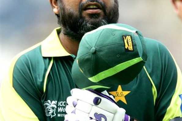 Former captain Inzamam-ul-Haq Friday lashed out at Pakistan for making a U-turn on selecting cricketers from an unrecognised Indian league and succumbing to "pressure."