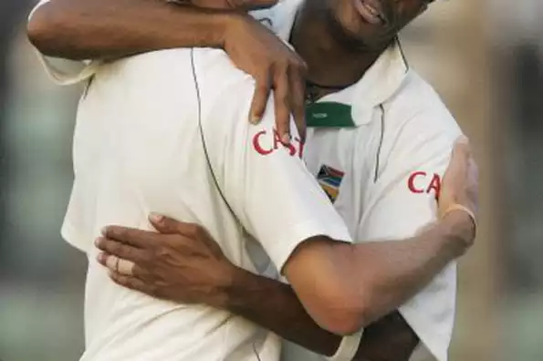 Dale Steyn (L) and Makhaya Ntini (R) almost rescued South Africa (file photo).