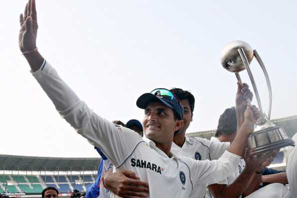 India's Sourav Ganguly waves to spectators during a victory lap in Nagpur, central India, on November 10. Ganguly ended his illustrious international career on Monday on a contented note, saying he saw a bright future for Indian cricket.