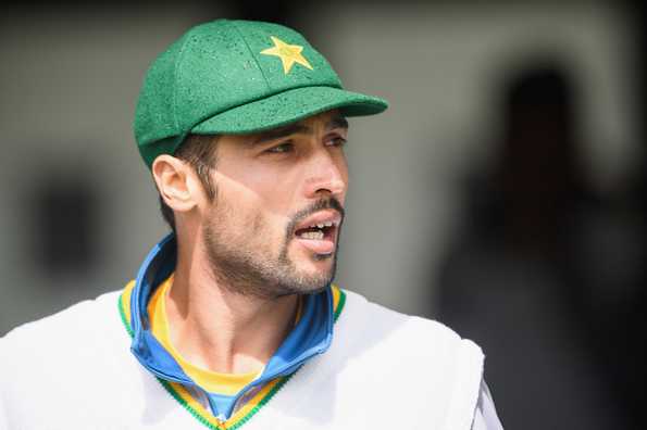 Amir's side strain allows him to bat in the ongoing Test only if necessary