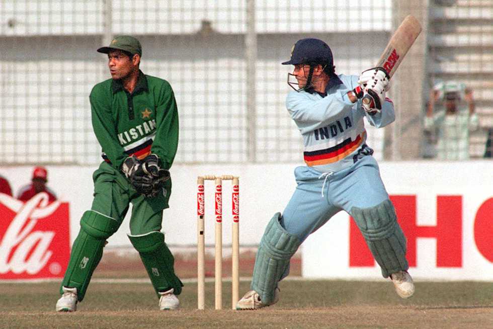 In Azhar's second coming as captain, Tendulkar greeted him with scores of 54, 67 and 95 in the first three matches of the Independence Cup in Bangladesh