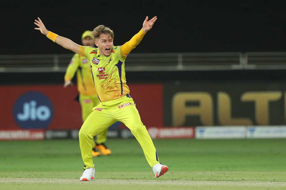 Sam Curran appeals for the wicket of Kane Williamson