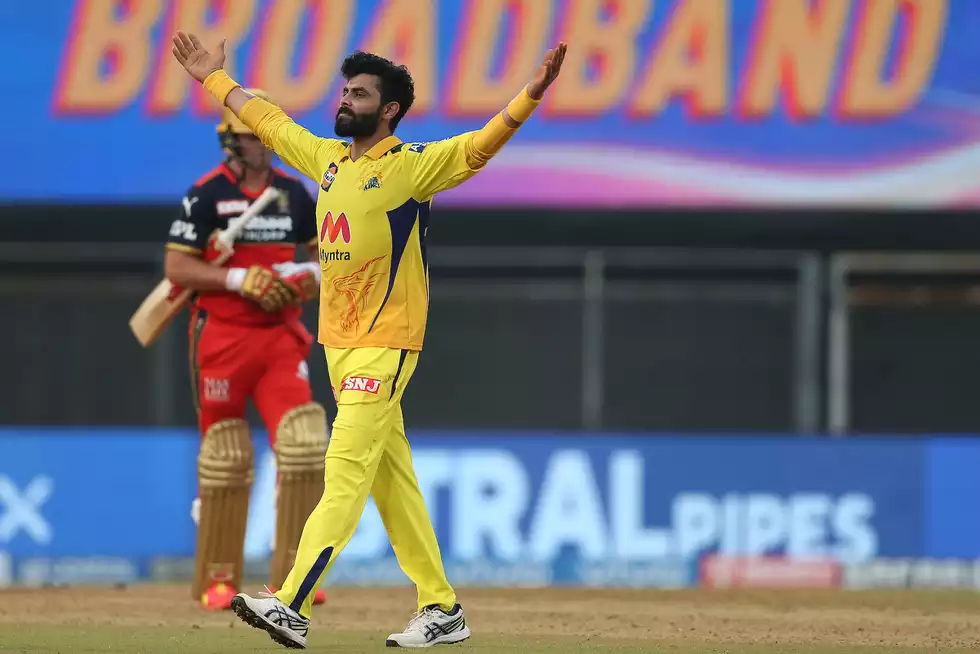 Jadeja celebrates after picking the wicket of AB de Villiers (Pic credit: BCCI/IPL)