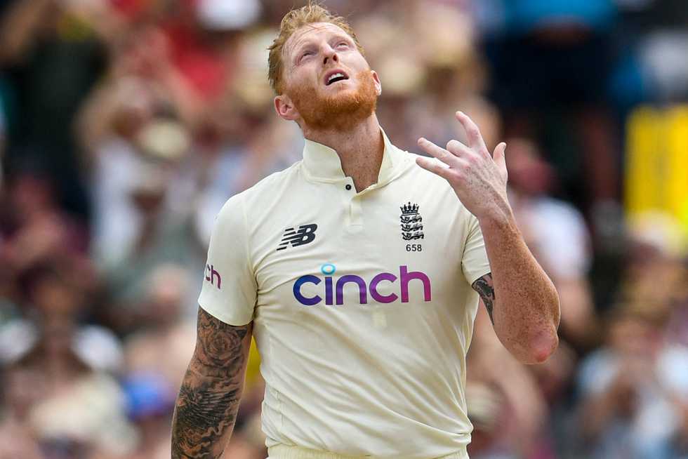 Stokes, in tribute to his Dad, bent his own middle finger back, pointed his hand to the sky and looked upwards