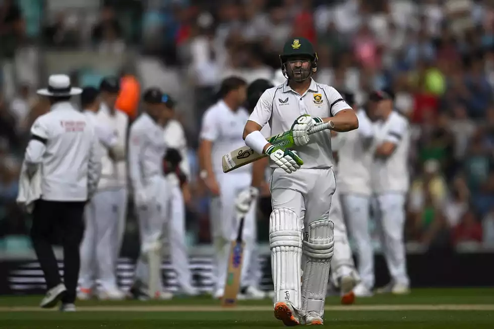 South Africa were bundled out for 118 on Day 3 of the fixture