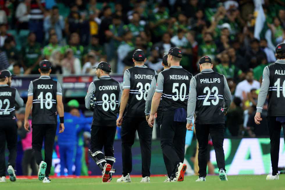 Pakistan beat New Zealand by 7 wickets