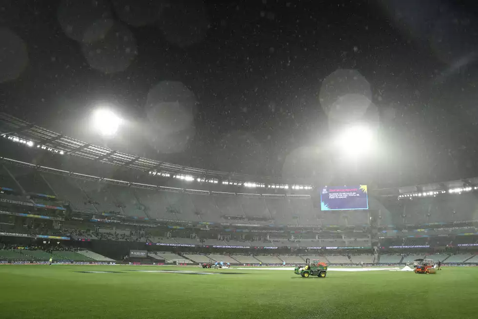 Weather might play spoilsport once again at 'the G'.