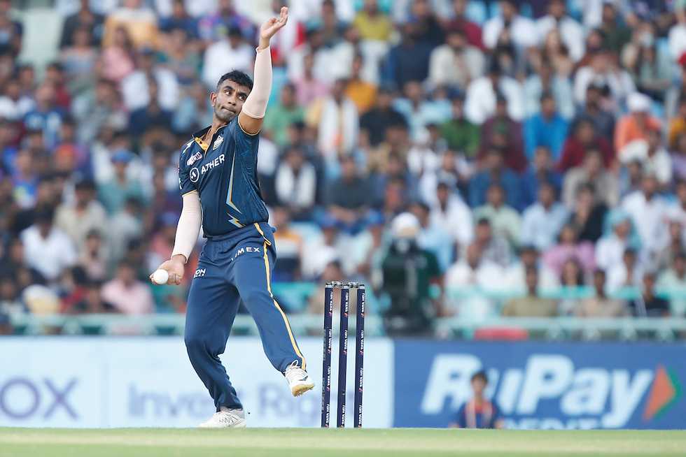 He may not have gotten a wicket, but Jayant Yadav played a pivotal role in his side's come-from-behind win over LSG. And this time, he was in the middle to celebrate it.