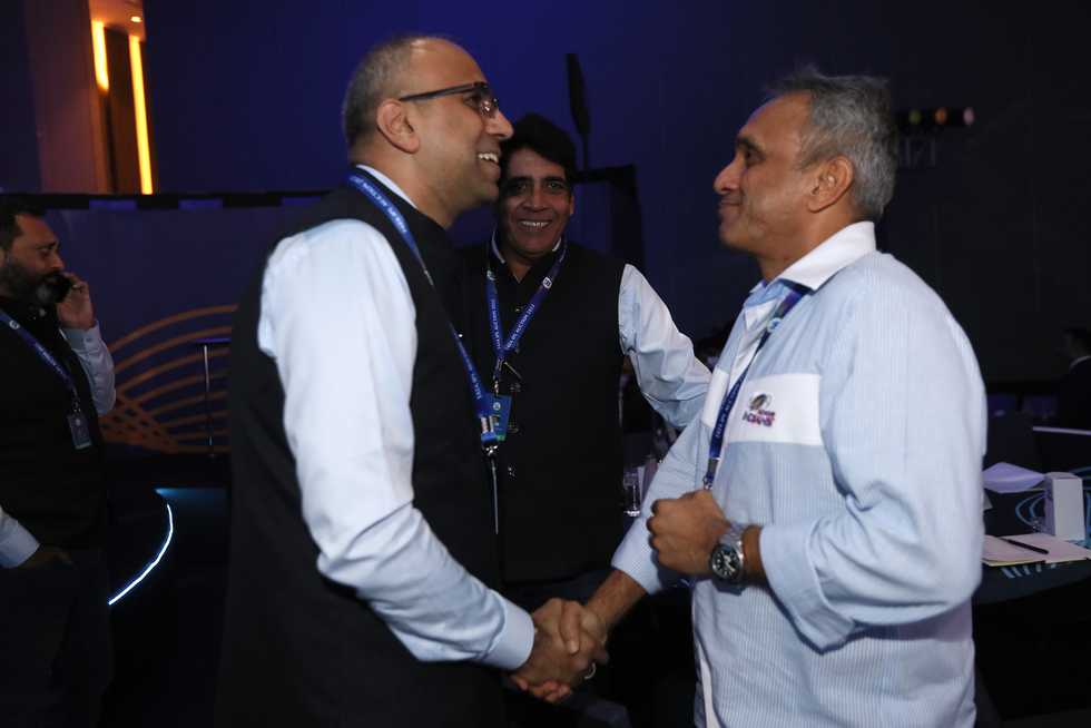  Amit Soni and Rahul Sanghvi, franchise executives of GT and MI, meet at the IPL 2023 Auction