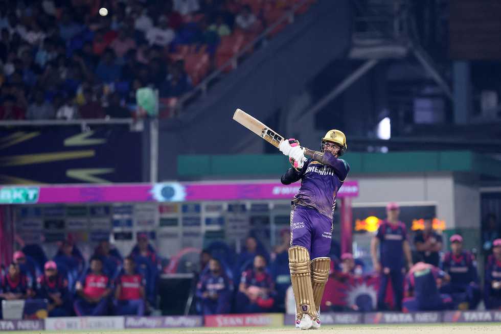 Narine's ton helped KKR to 223/6 against RR